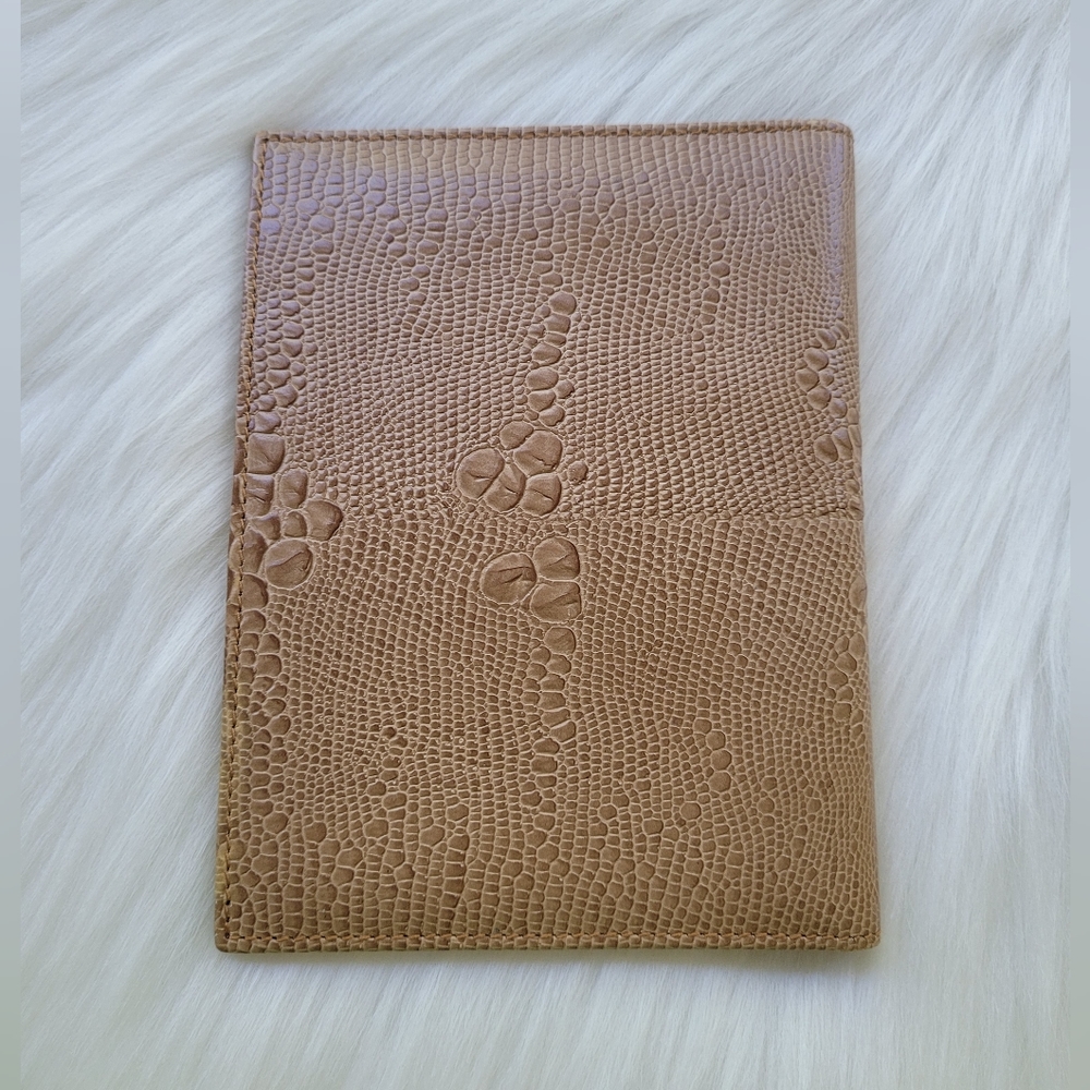 Salvatore Ferragamo Crocodile Embossed Beige Card Case Wallet - Picture 2 of 15